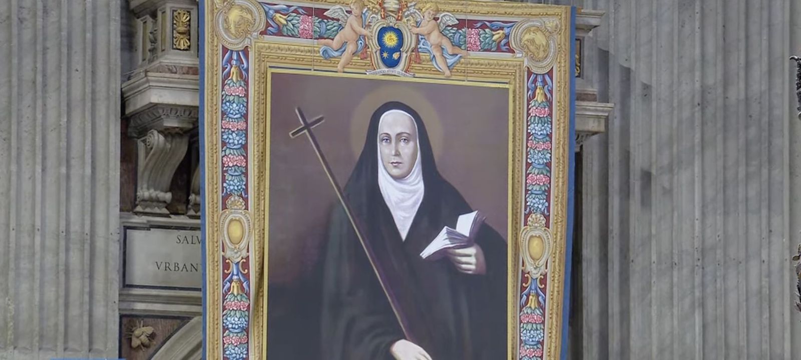 Mama Antula ya es santa