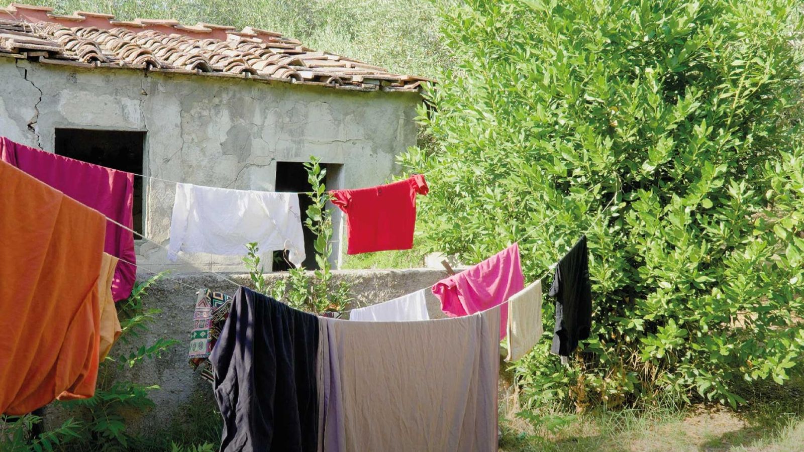 Cartel del documental 'Ropa tendida en la fe de cada día'
