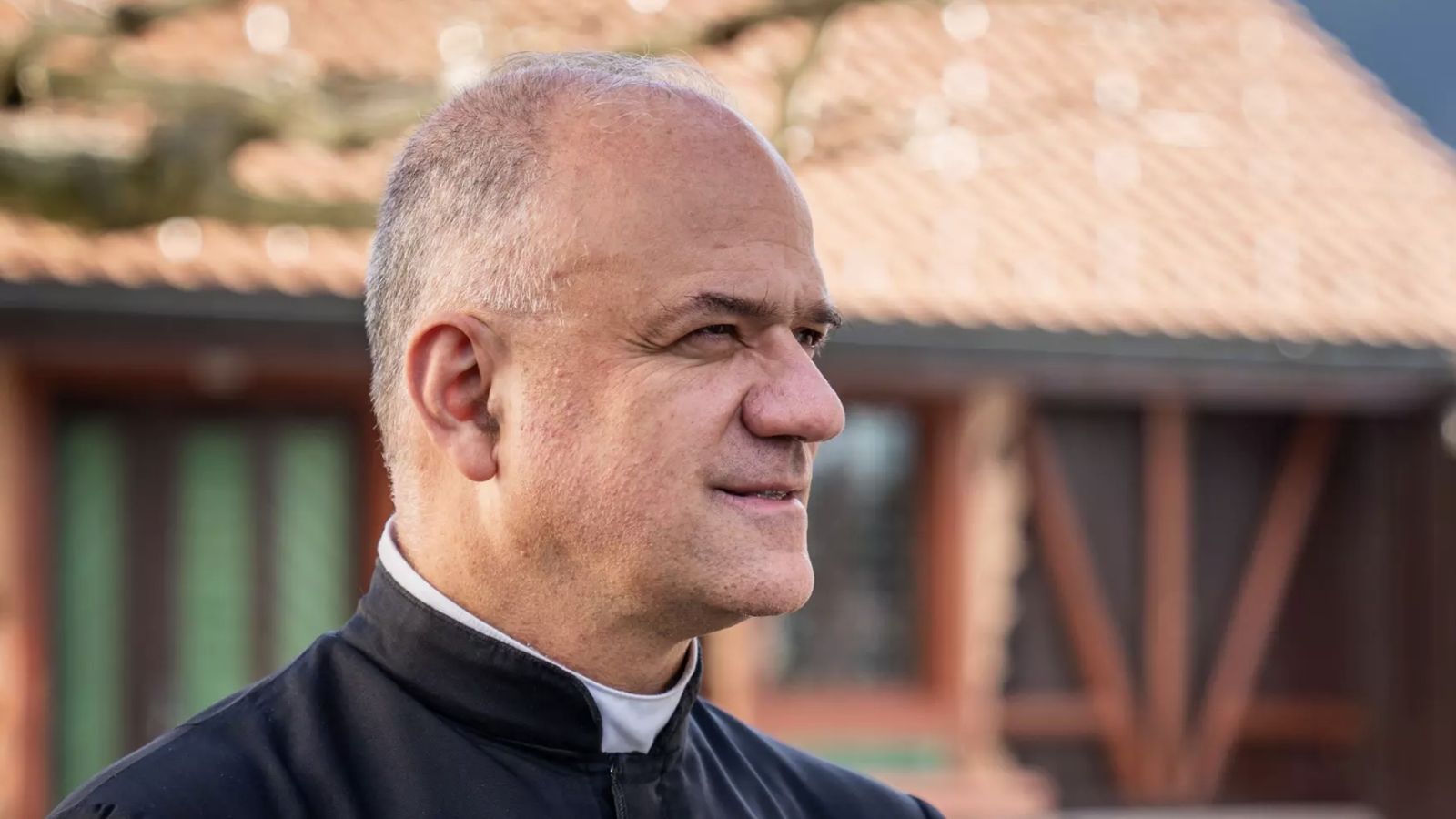 El líder de los lefebvrianos