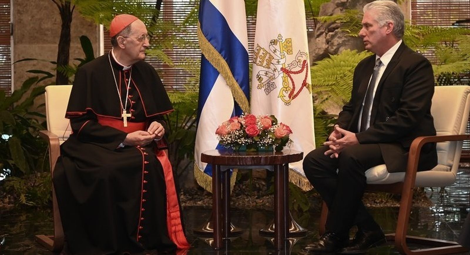 El presidente Díaz-Canel recibe al cardenal Beniamino Stella