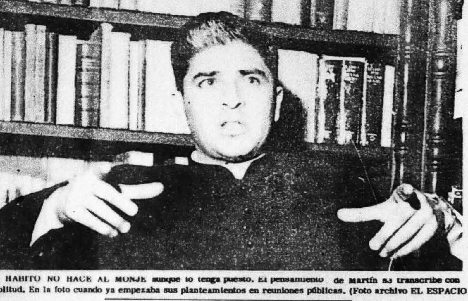 el entonces sacerdote Martin Amaya