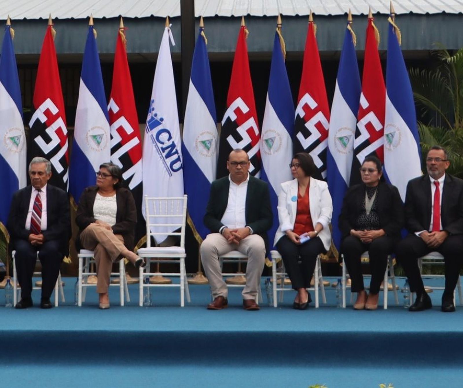 Carlos Irías Amaya, fraile dominico, en el acto de confiscación de la UCA de Nicaragua