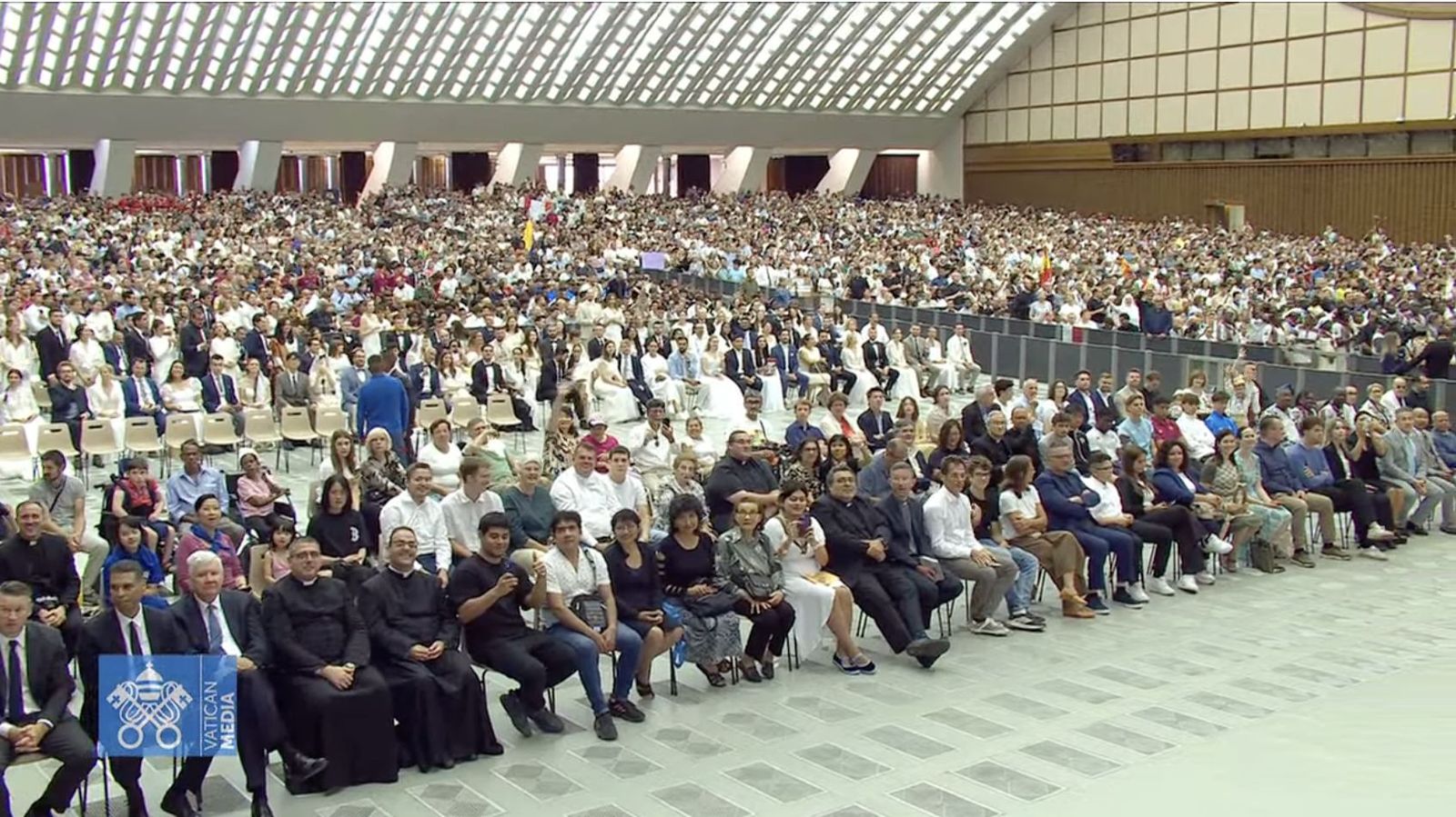 Fieles en el Aula Pablo VI