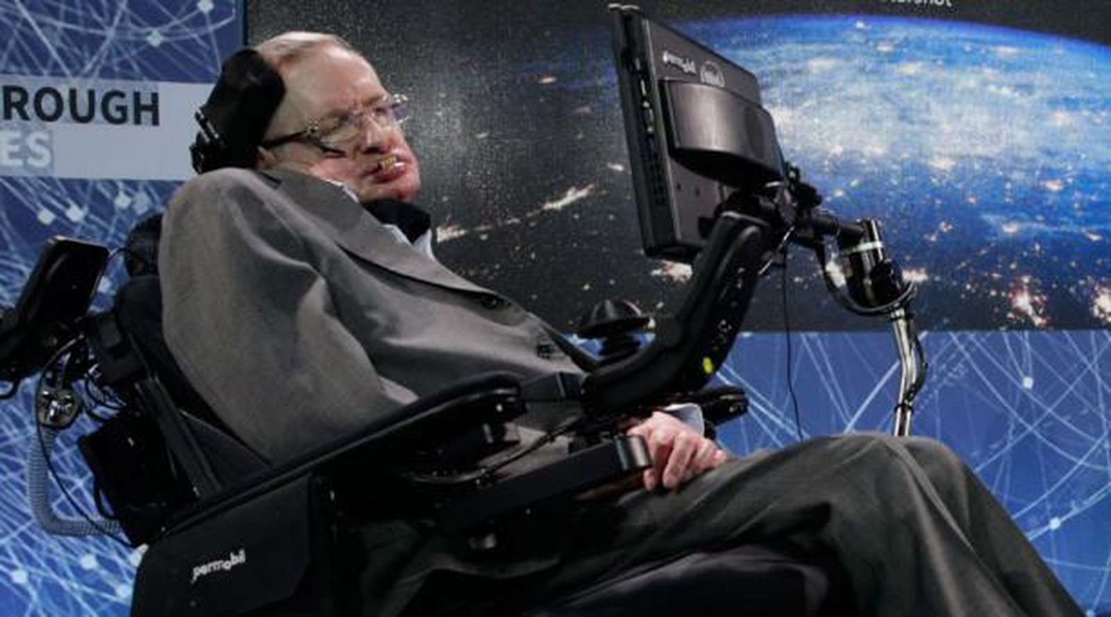 Stephen Hawking asiste al encuentro de Ciencia y sostenibilidad en el Vaticano