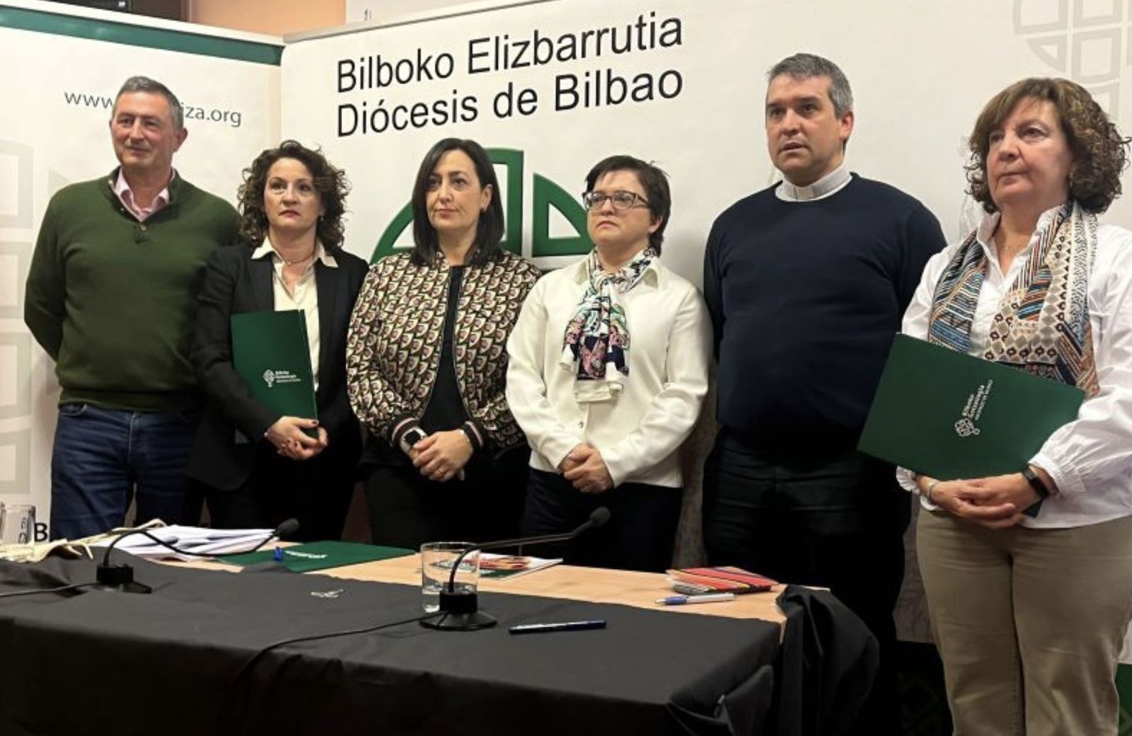 Los miembros de la comisión antiabusos de la Diócesis de Bilbao