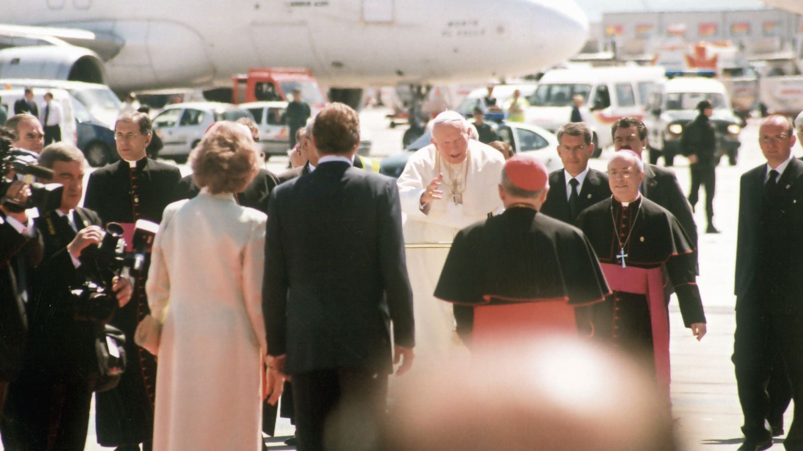 Juan Pablo II recibido por los Reyes en 2003 en su último viaje a España