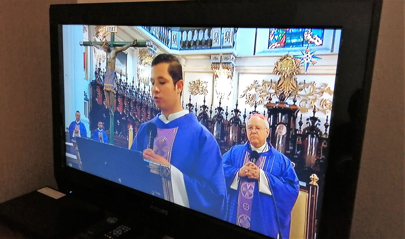 La misa, actividad esencial