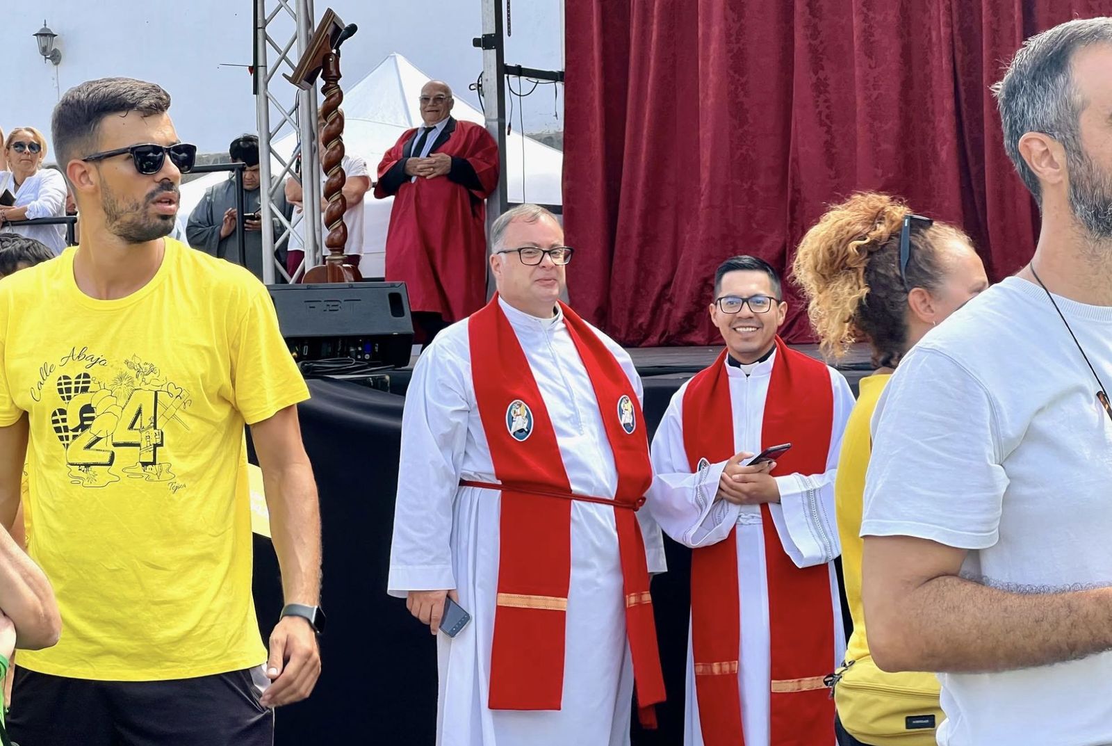 Curas en los corazones de Tejina