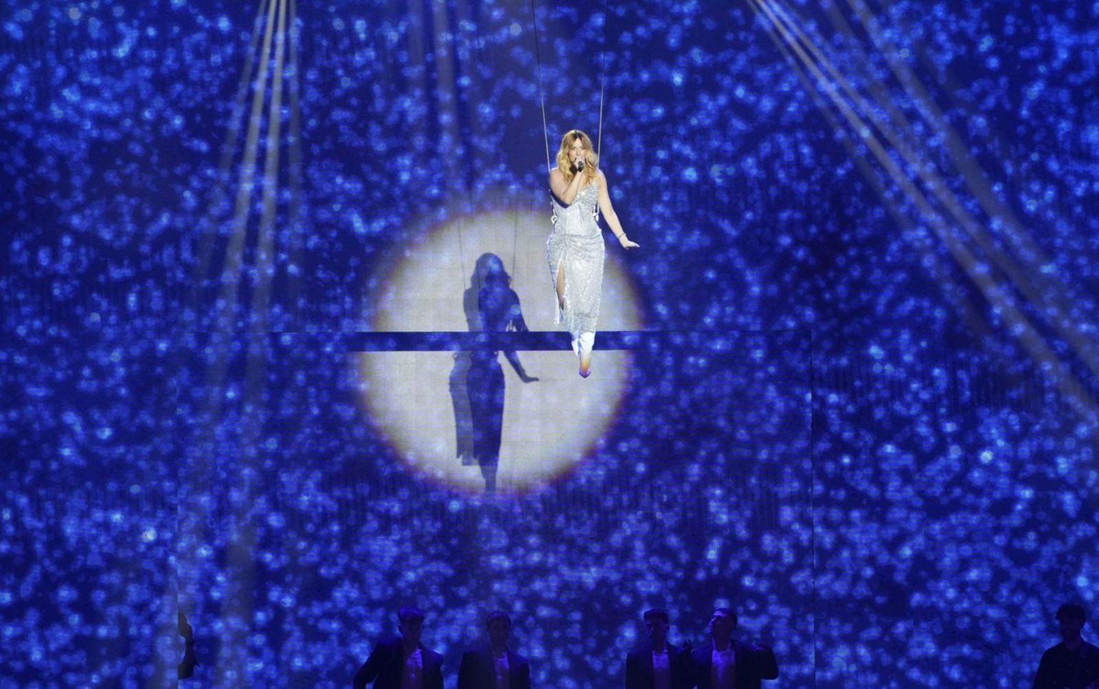 Edurne durante su actuación