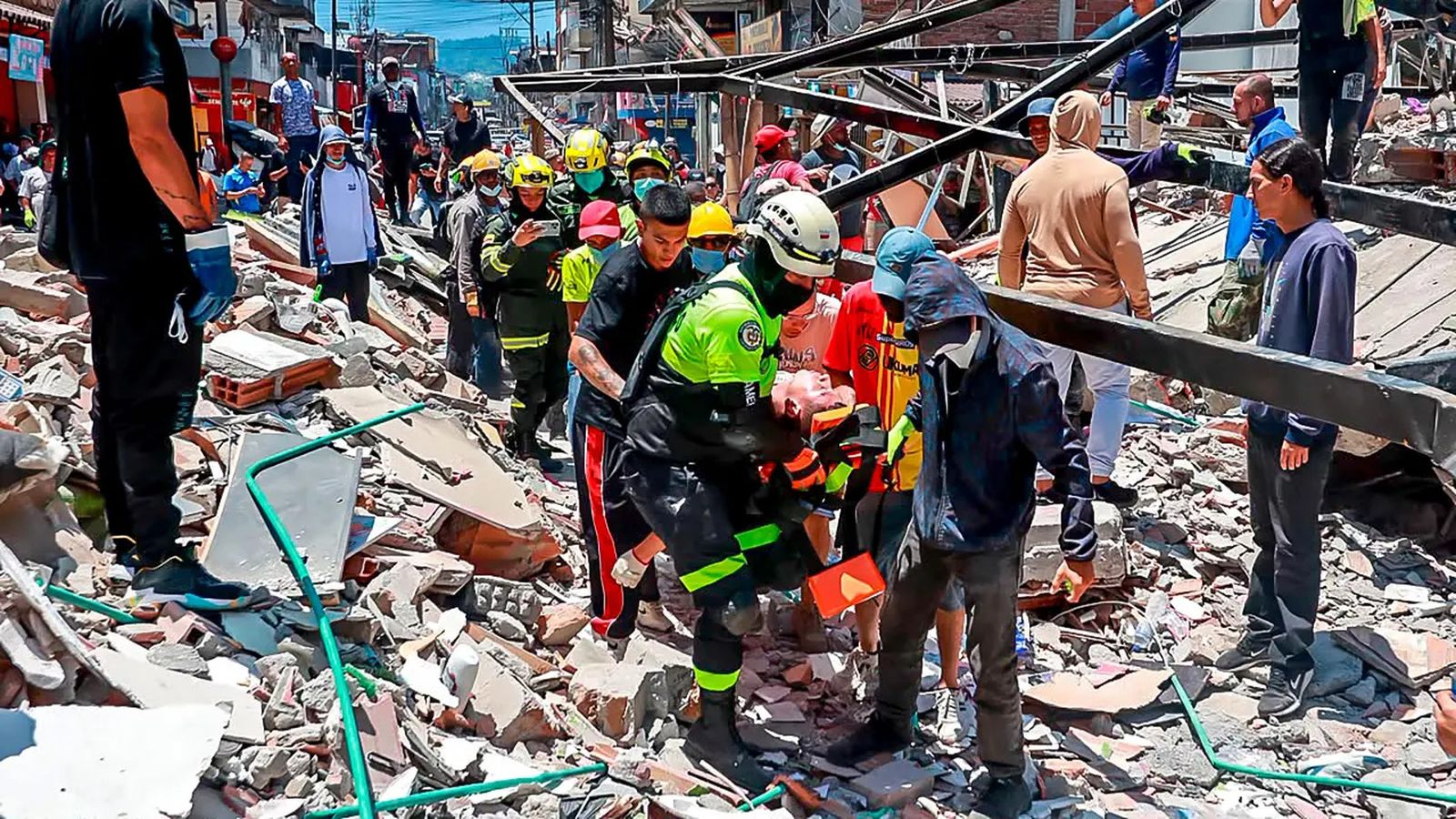 Presidente Abelardo de la Espriella declara duelo nacional de tres días por las víctimas del terremoto