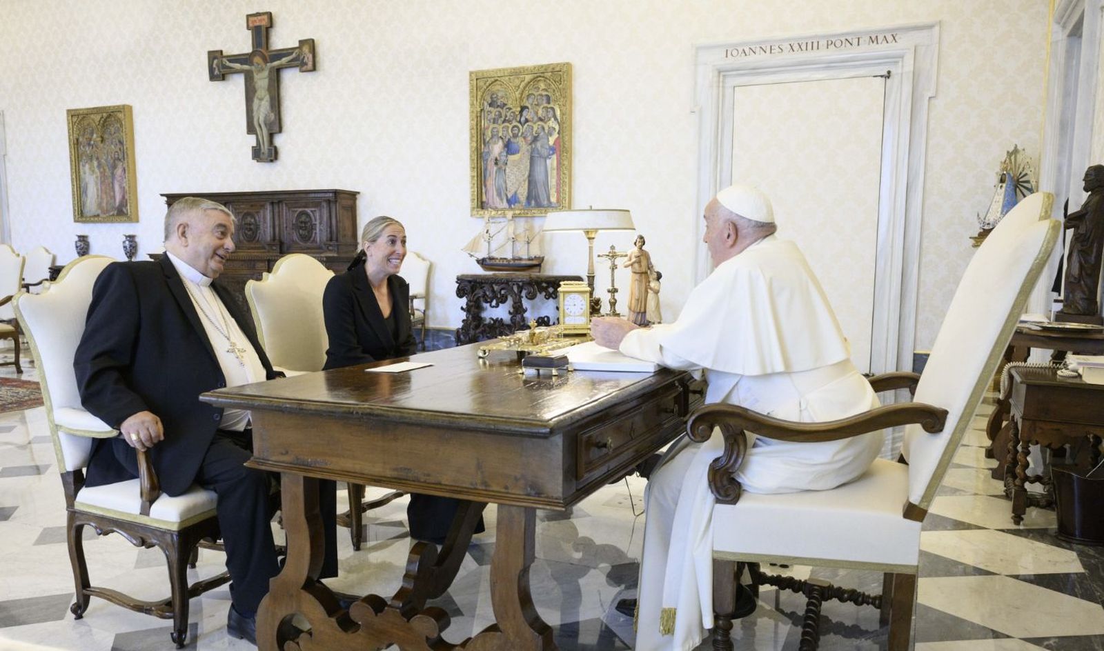 María Guardiola y Rodríguez Carballo, con el Papa Francisco