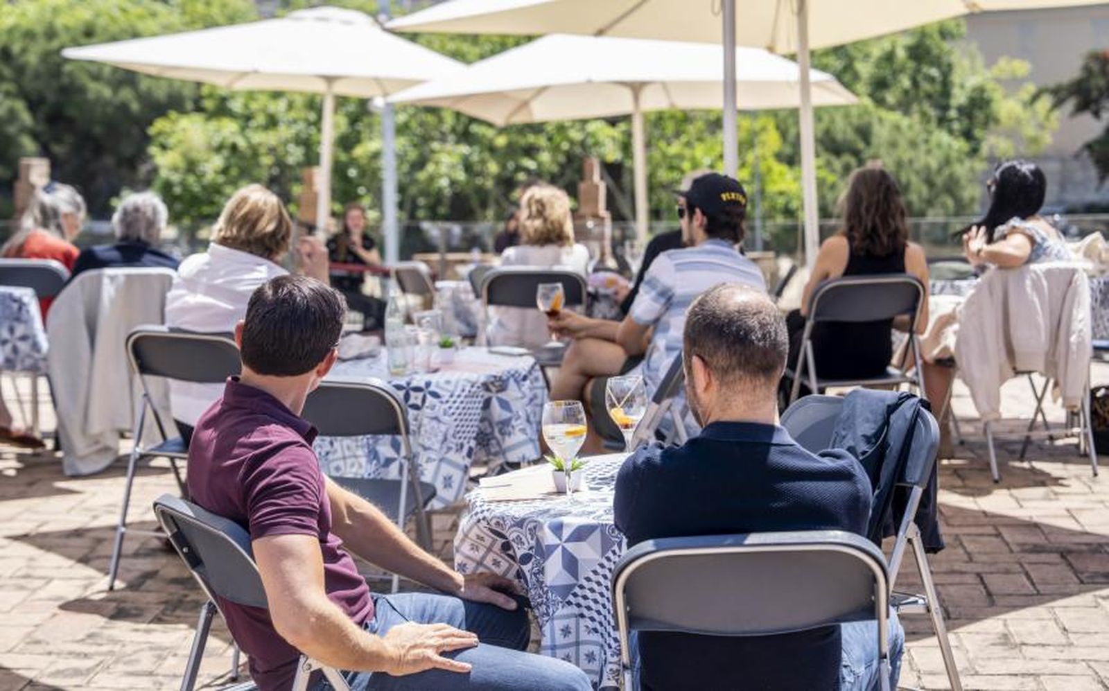 Los Vermuts poéticos son uno de los platos fuertes del Festival En otras palabras