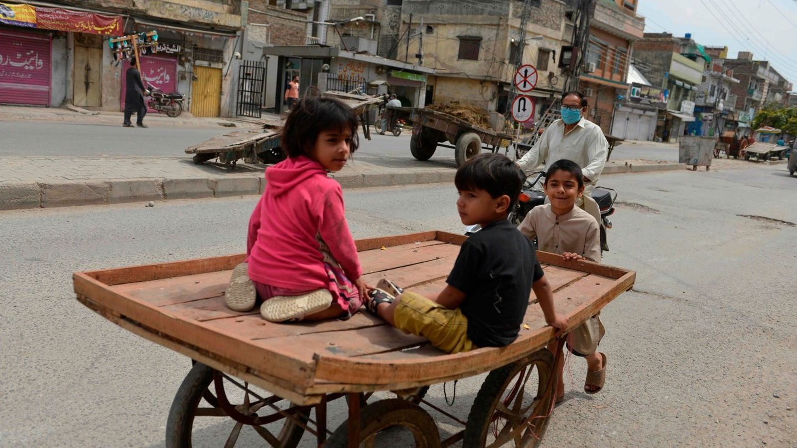 Pakistán:  7.025 casos confirmados de coronavirus y 135 fallecidos