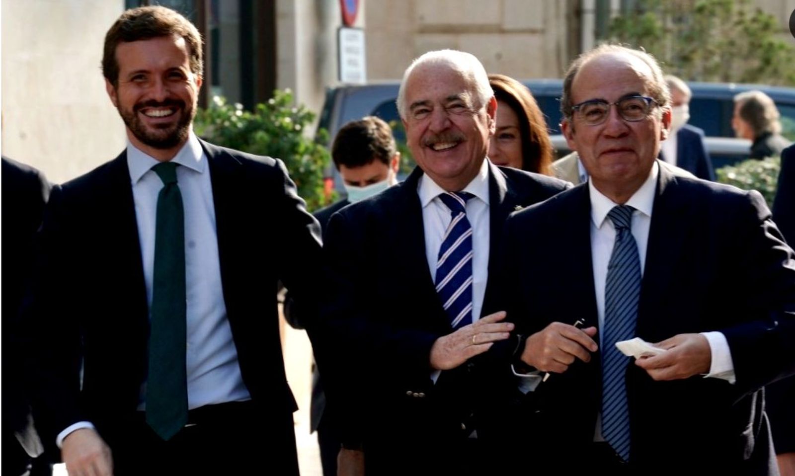 Casado, con Calderón y Pastrana