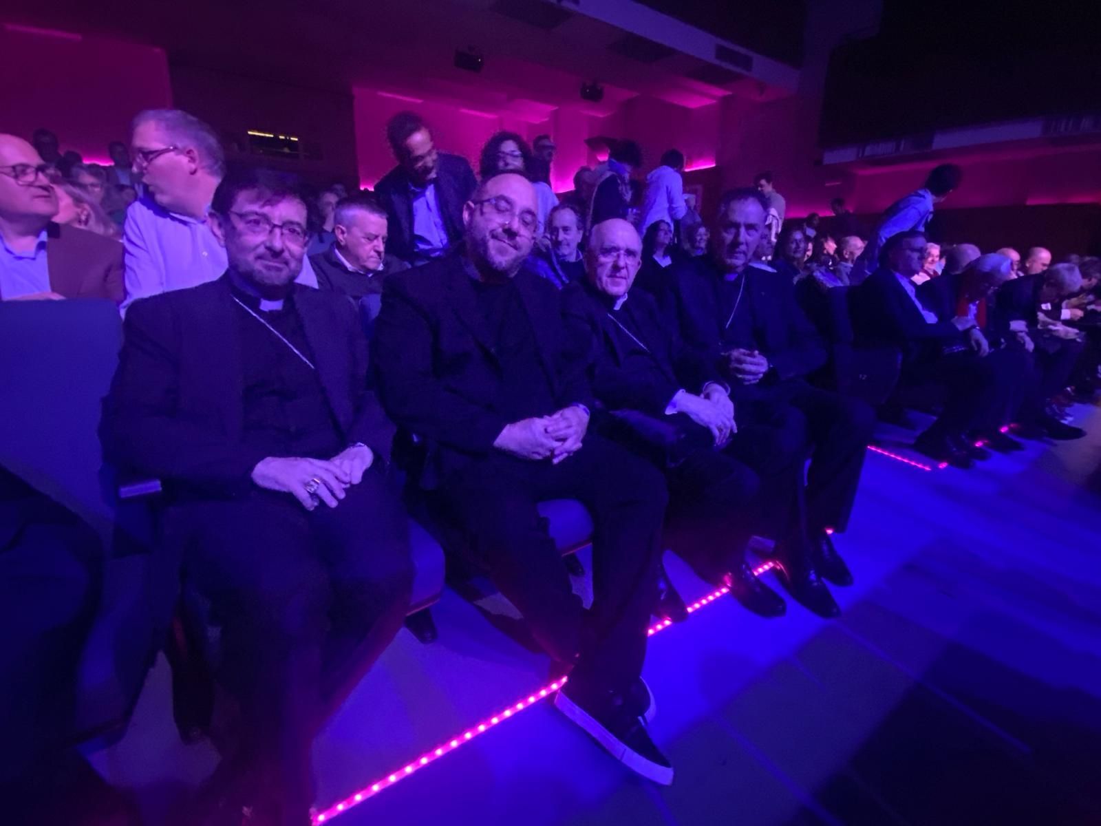 Toño Casado, junto a los cardenales Artime, Cobo y Osoro