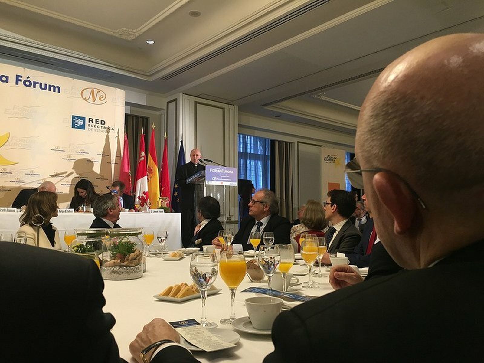 Osoro escucha a Ricardo Blázquez