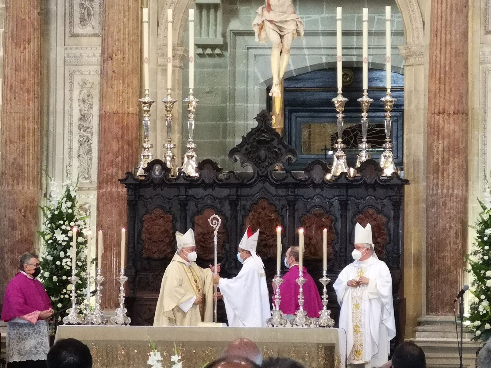 Rico Pavés ya es obispo de Jerez