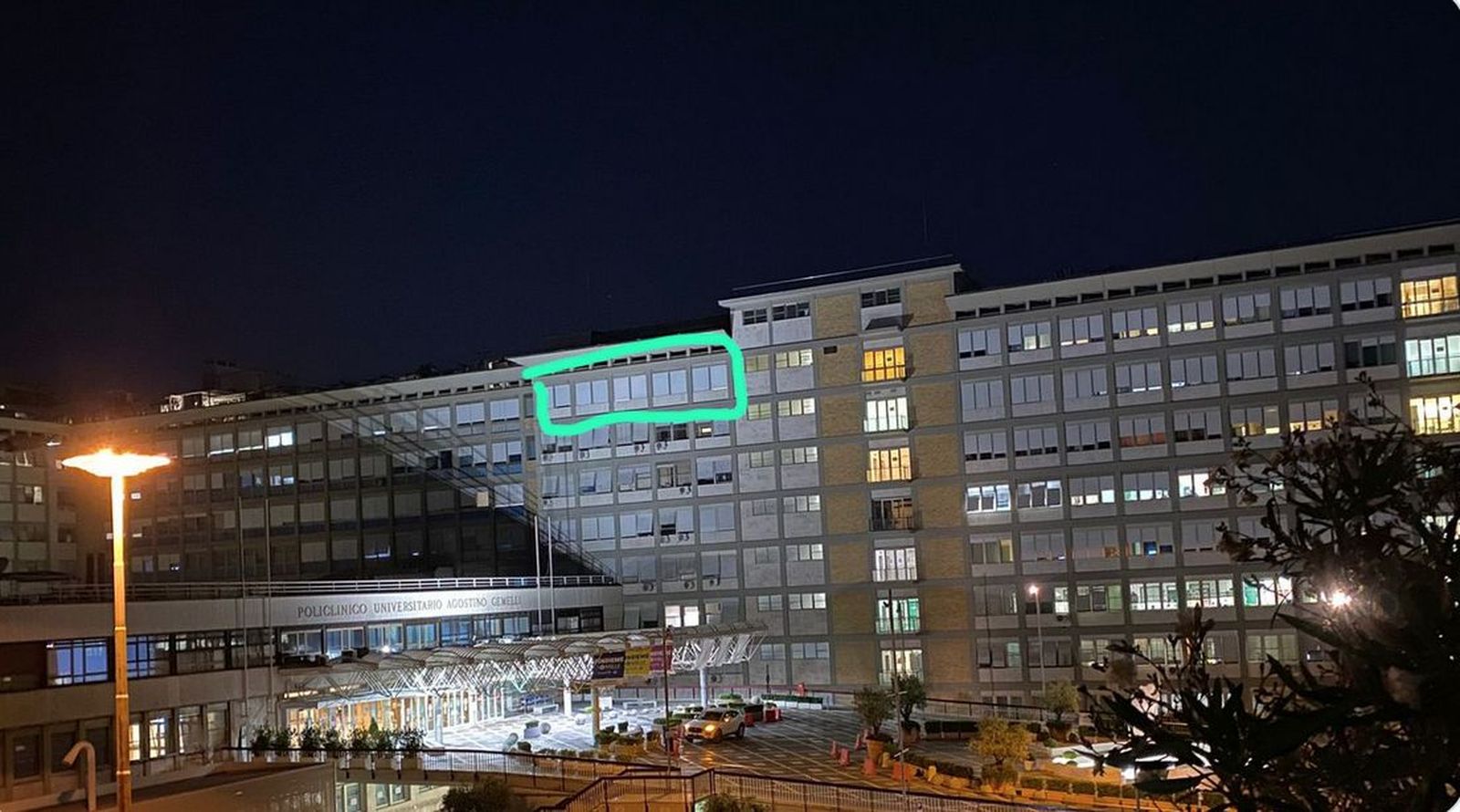 Ventanas del Papa en el Gemelli