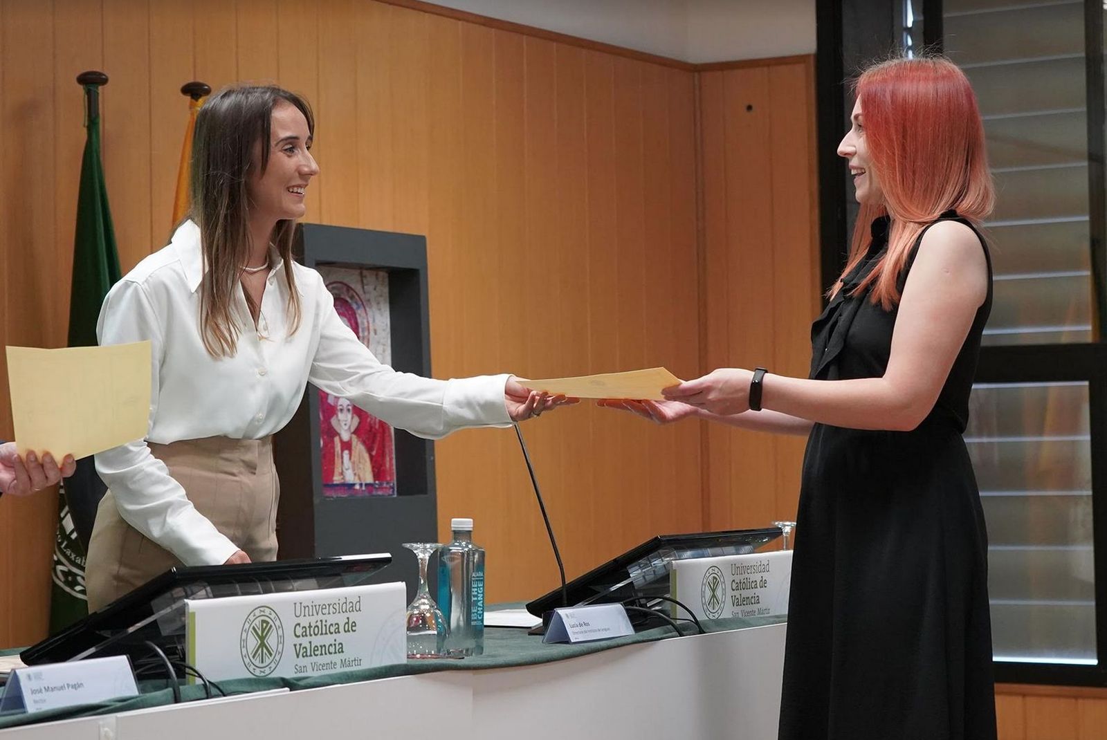 Entrega de títulos UCV