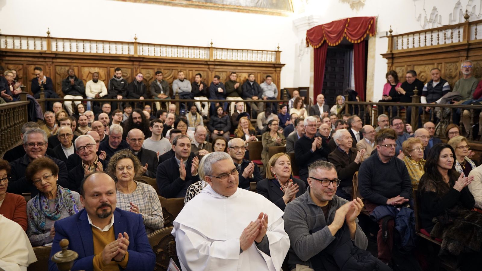 La Ultima Lectio del profesor llena el Aula