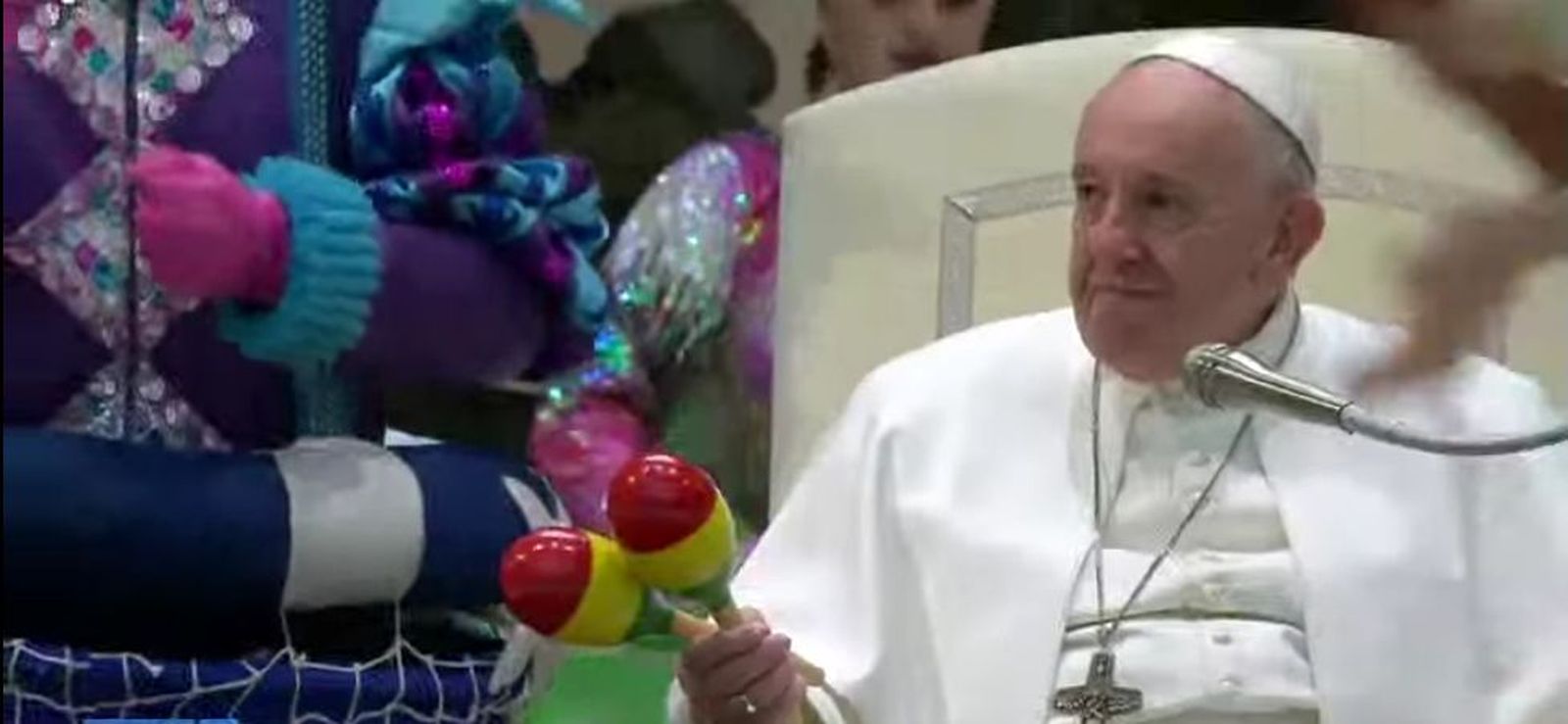 El Papa y el circo Aqua