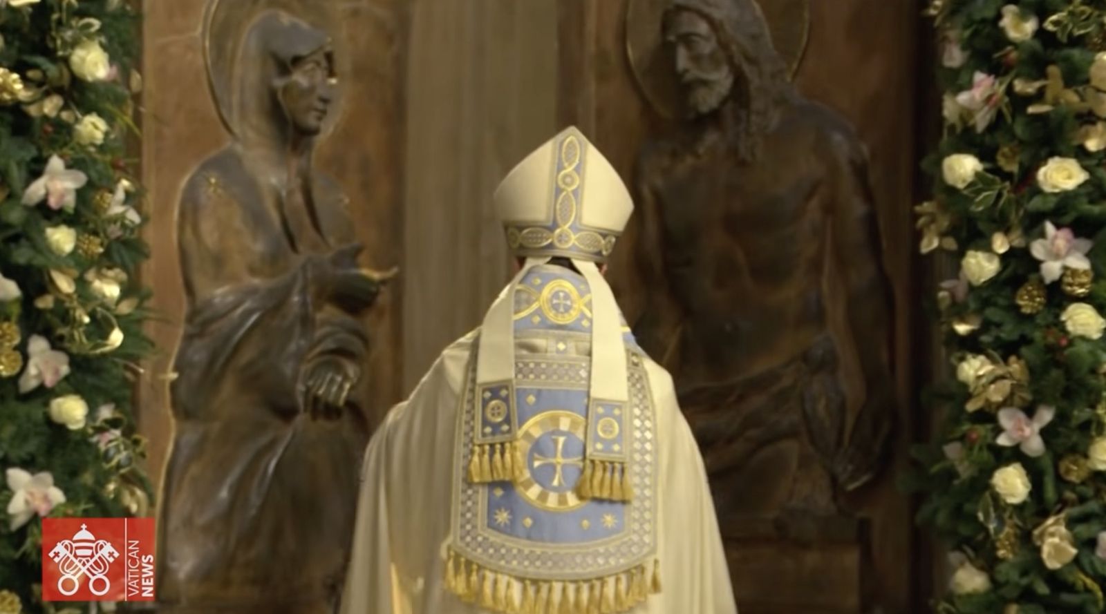 Francisco abre la Puerta santa del Jubileo