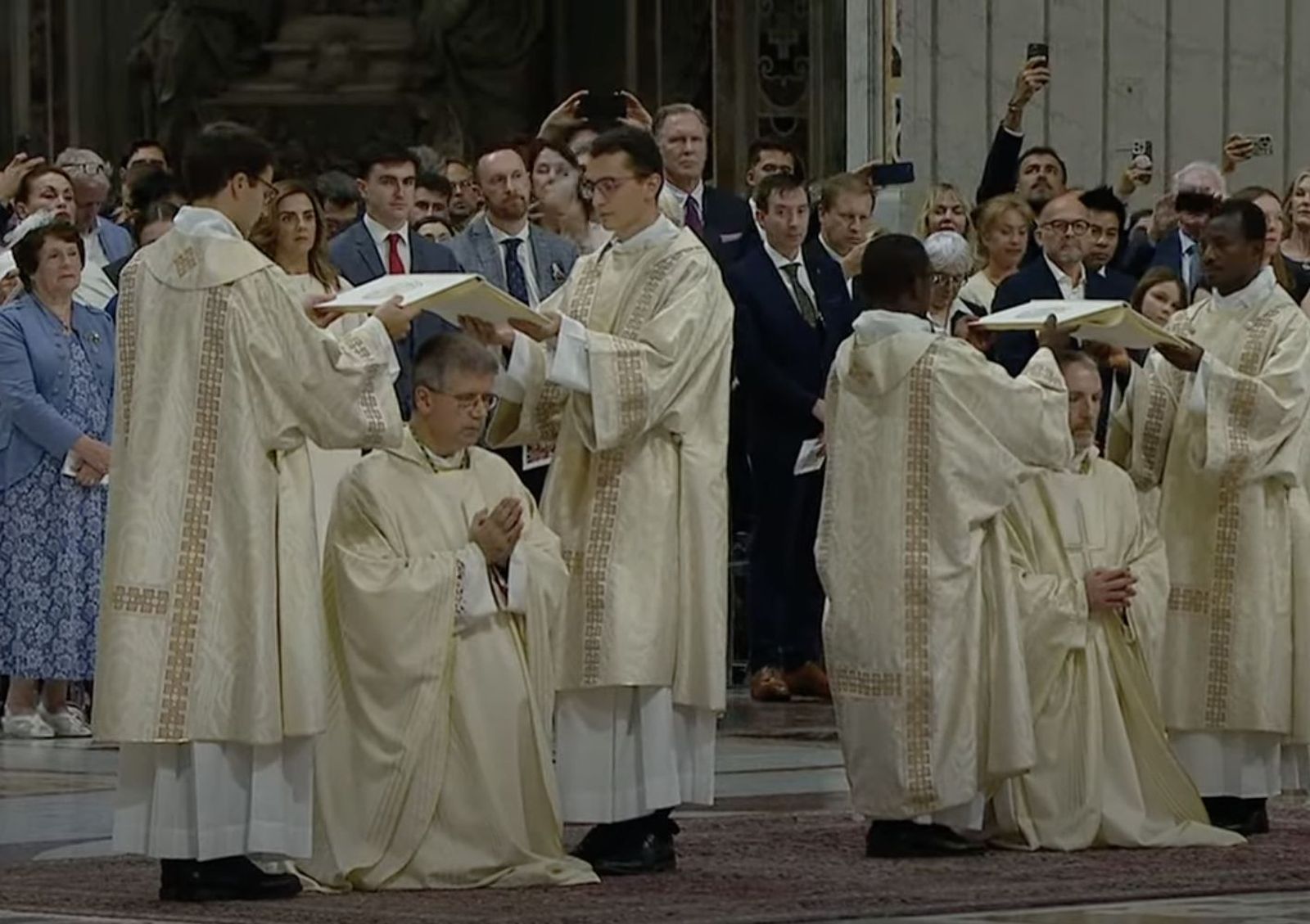 Un momento de la ordenación