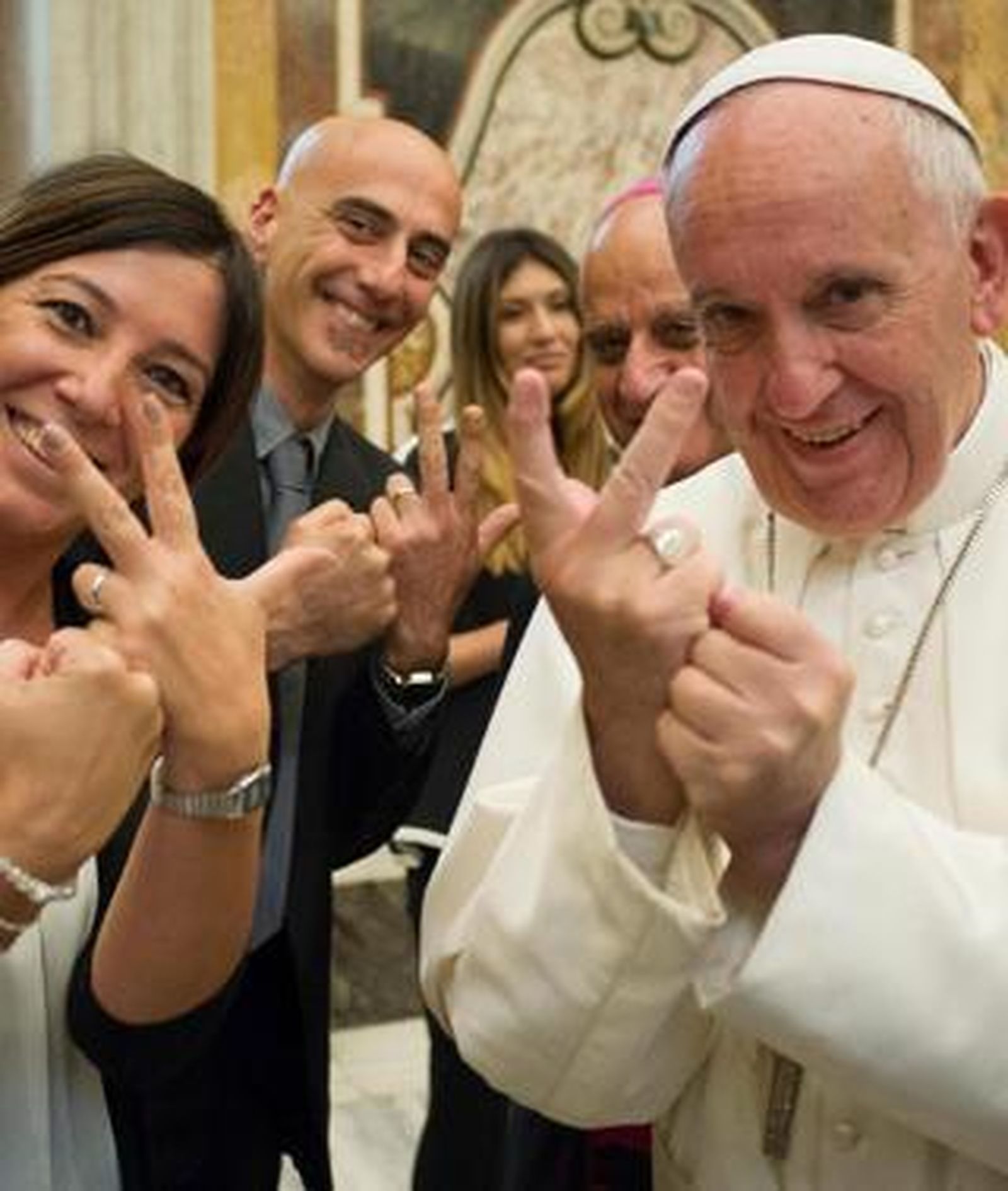 Por primera vez, el mensaje Urbi et Orbi del Papa podrá seguirse por lenguaje de signos