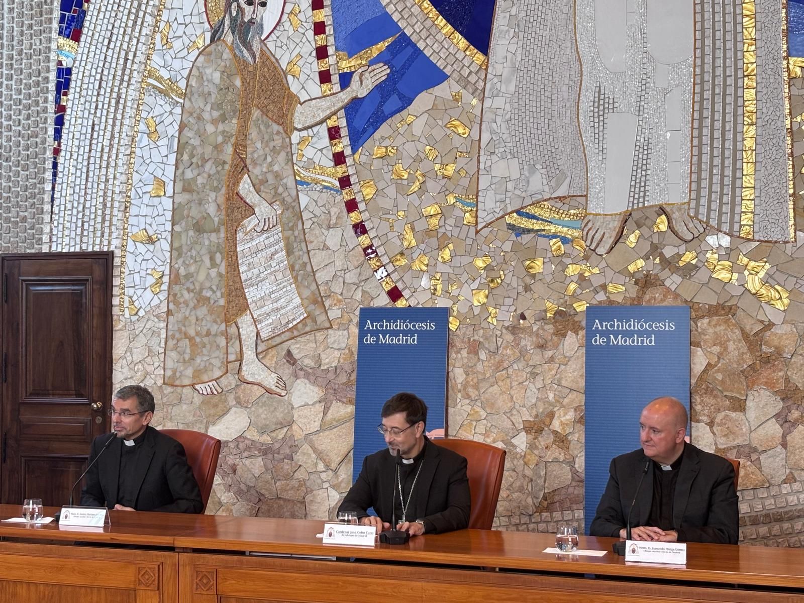 Cobo, con los nuevos auxiliares