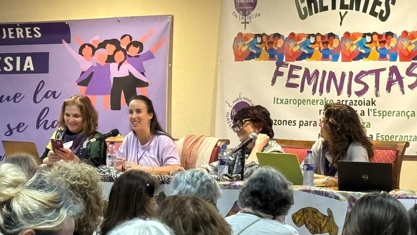 Mesa de debate con Pepa Torres, Teresa Casillas, Raquel y Lala Franco