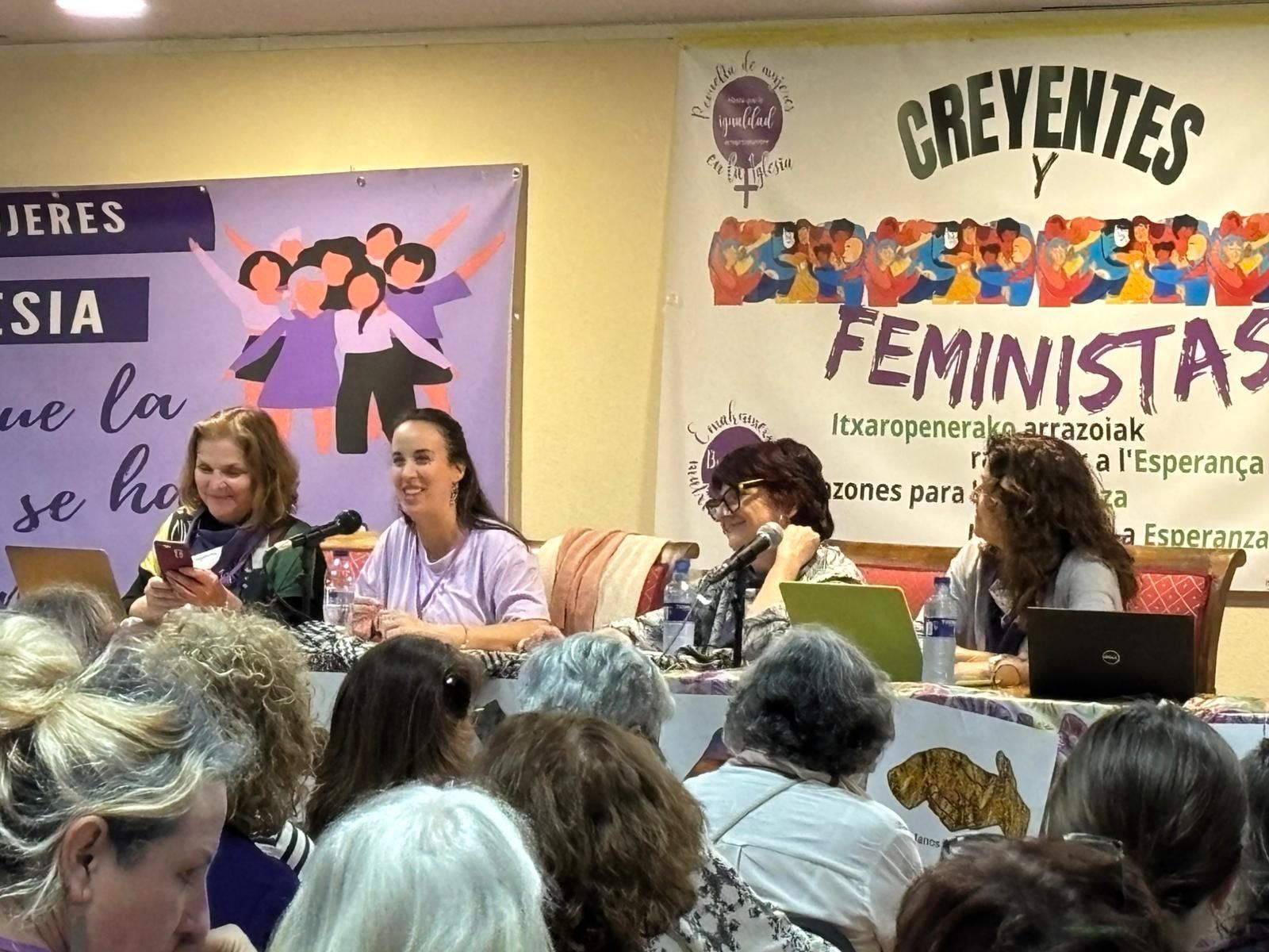 Mesa de debate con Pepa Torres, Teresa Casillas, Raquel y Lala Franco