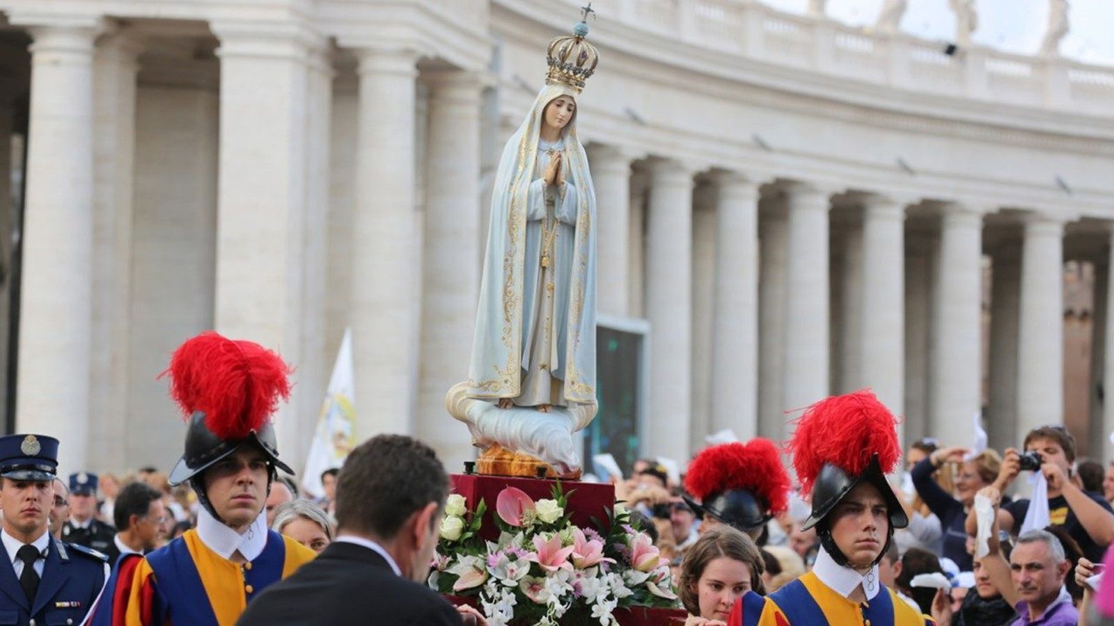 Nuestra Señora de Fátima en la Plaza de San Pedro