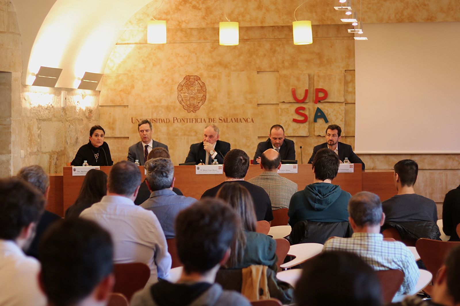 Bienvenida al encuentro 'HackForGood' de este año en UPSA