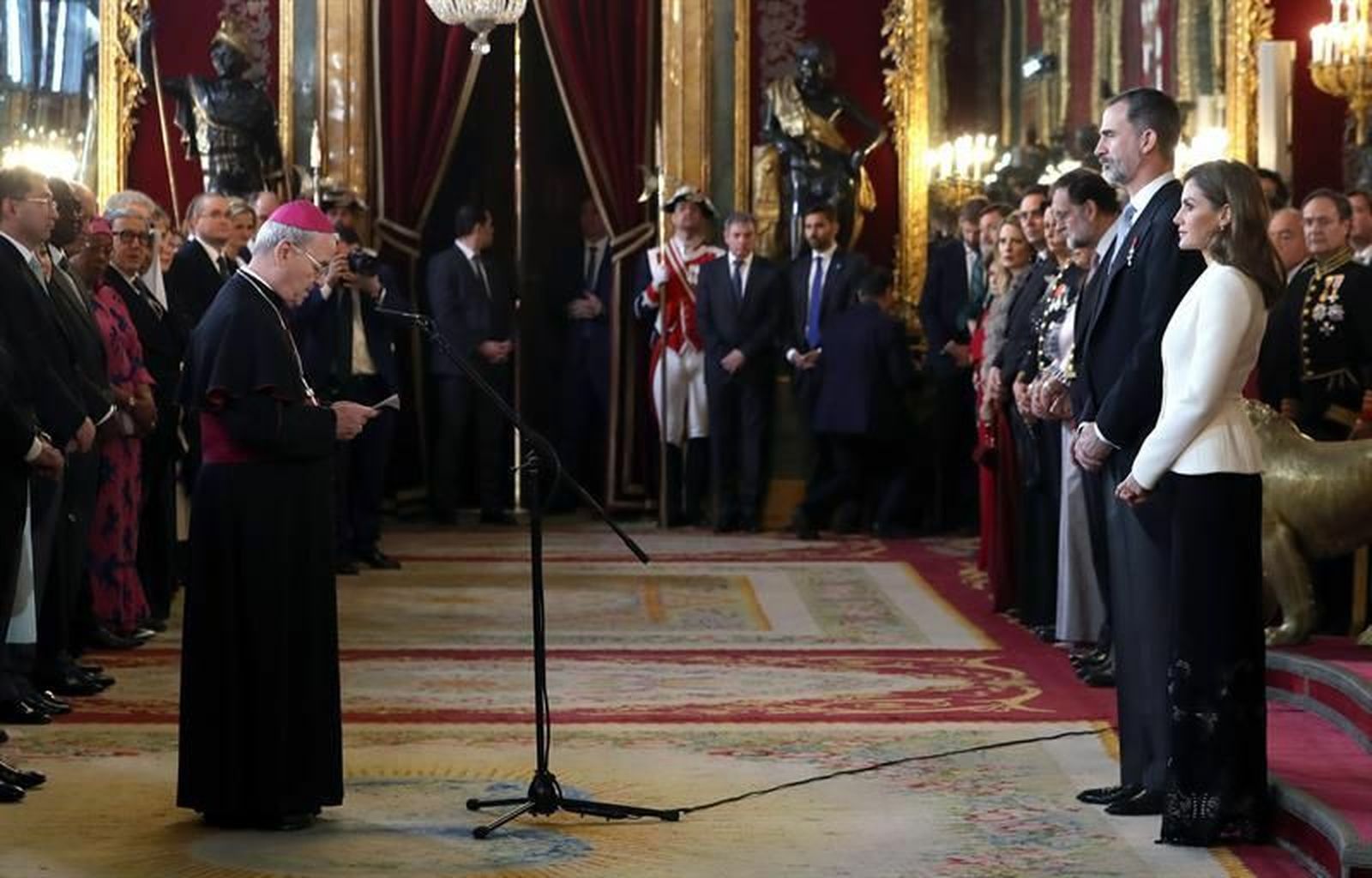 Fratini ante los reyes de España en 2018