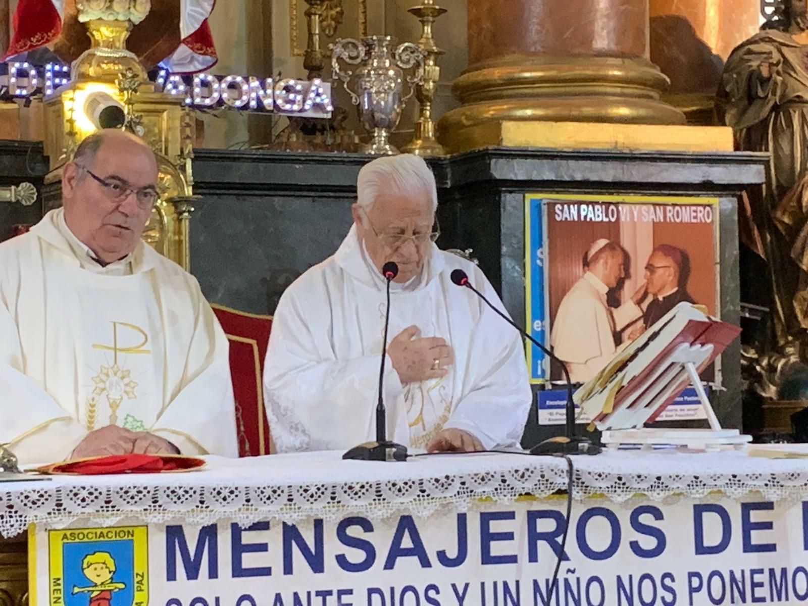 Mensajeros de la Paz celebró una misa en homenaje a San Romero de América en San Antón