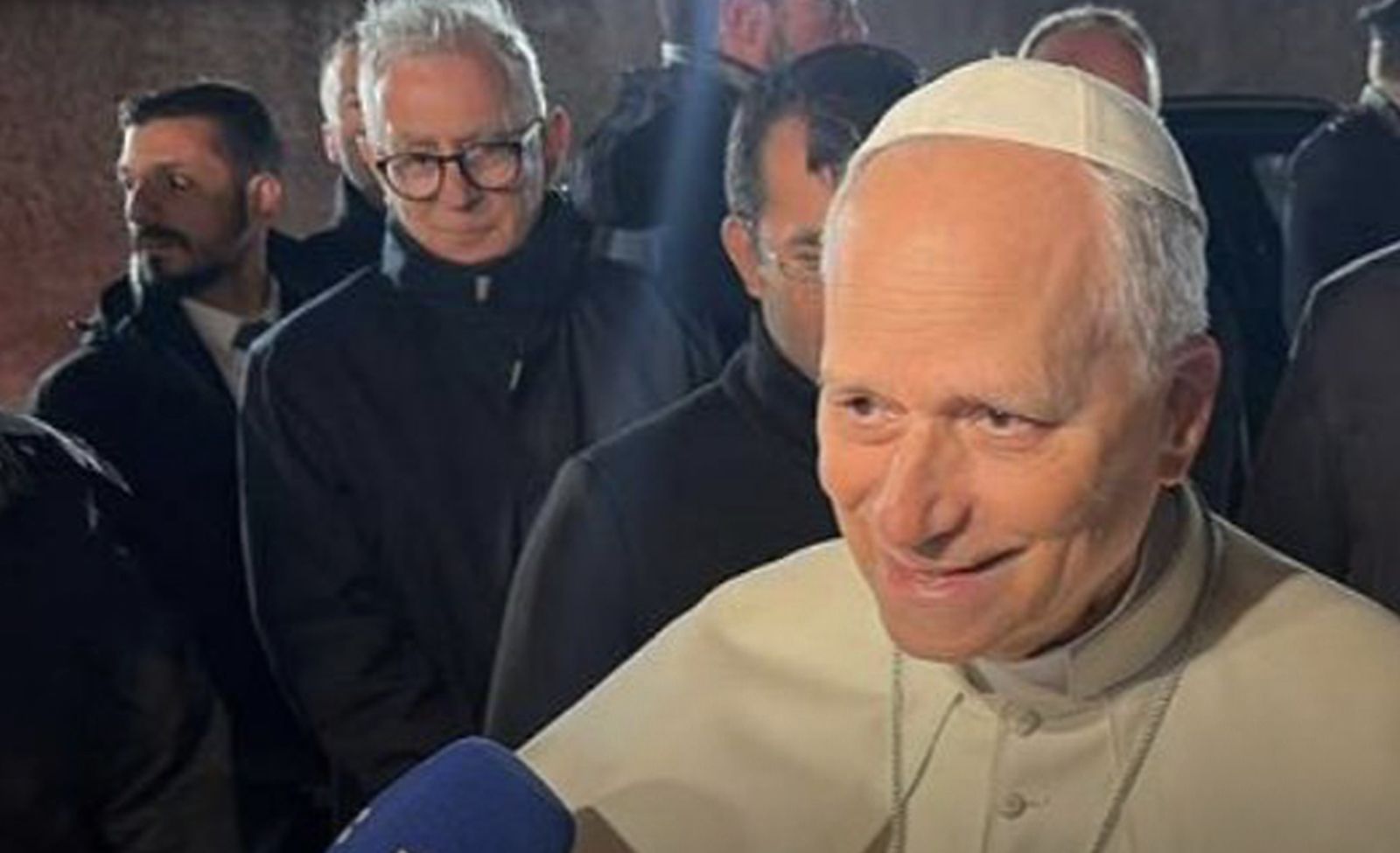 León XIV a la salida de Castelgandolgo