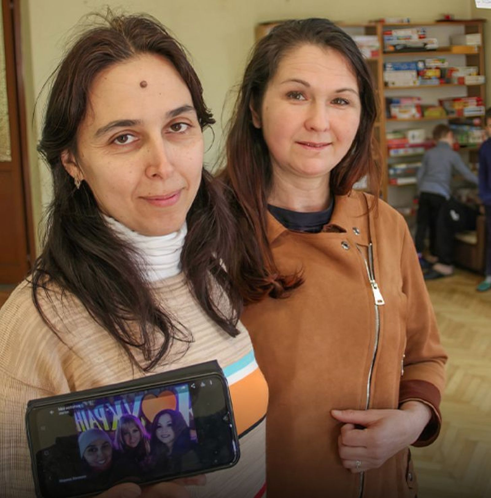 Dos amigas de Kiev reunidas en Cracovia