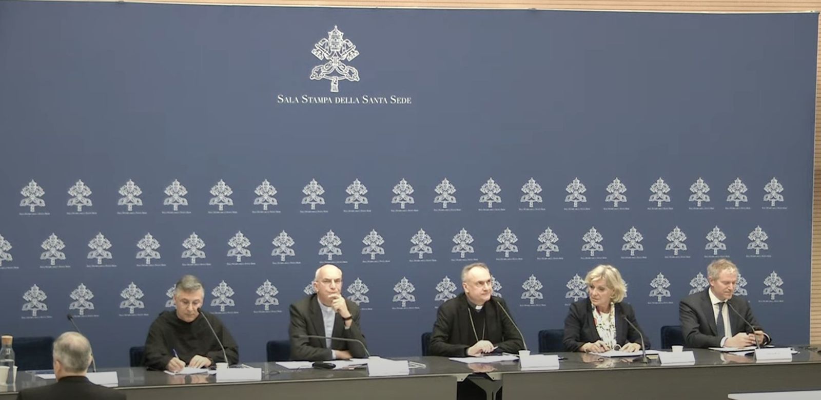 Rueda de prensa de Gambetti