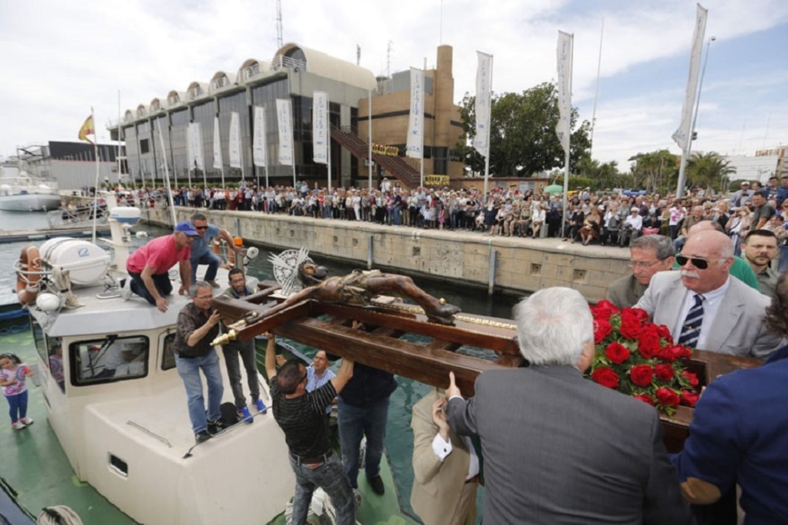Llegada por mar del Cristo del Mar