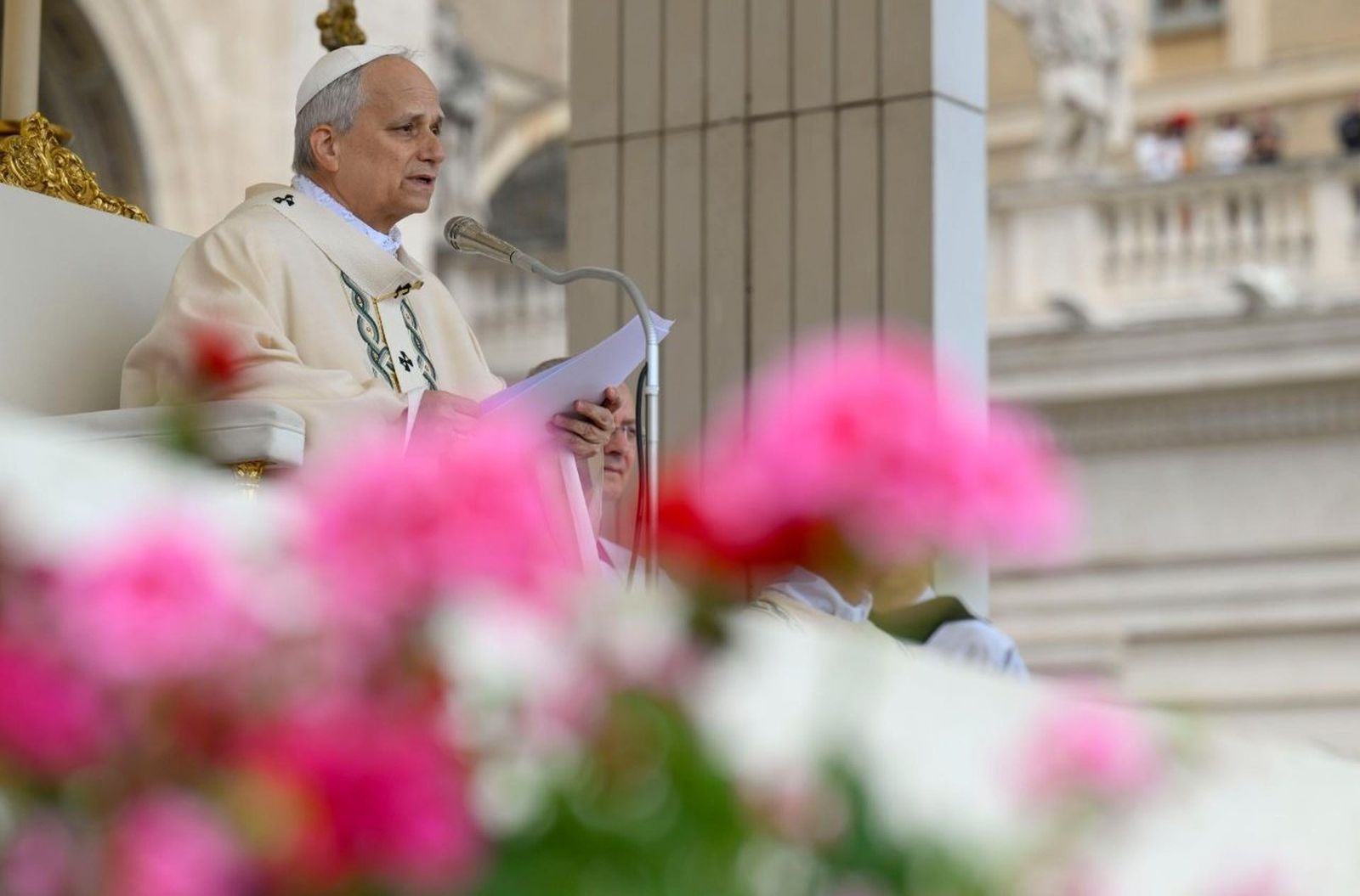 Misa por el inicio del Ministerio Petrino del Obispo de Roma León XIV