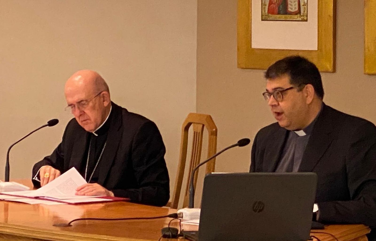 Carlos Martínez Oliveras y el cardenal Osoro