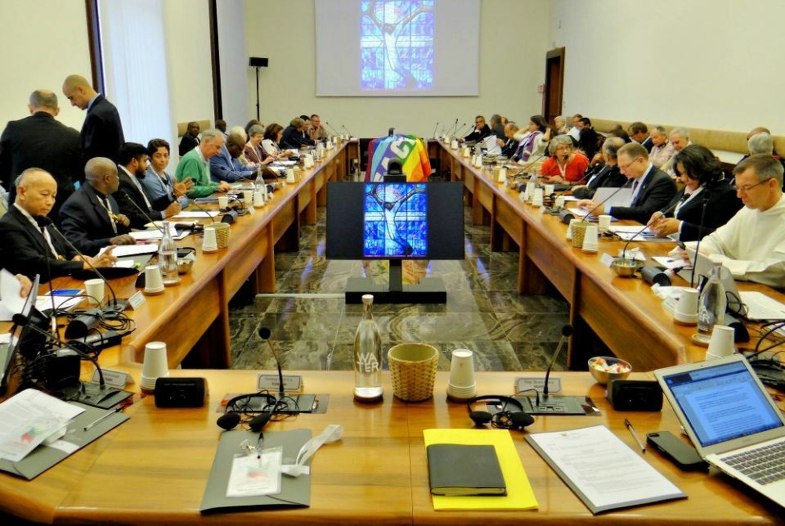 Conferencia en el Vaticano sobre la no violencia