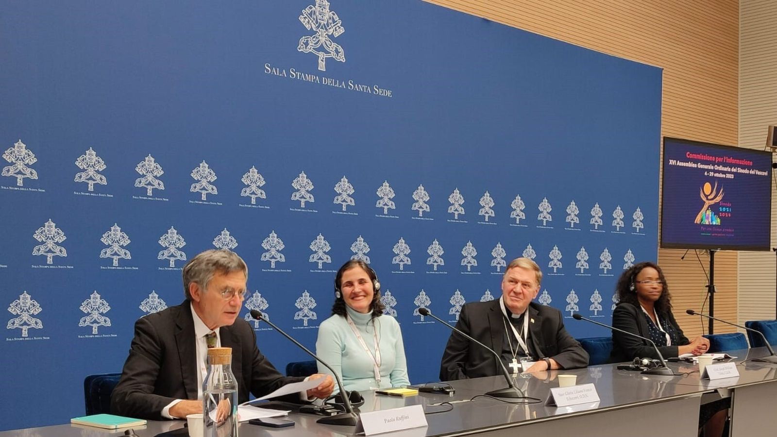 Rueda de Prensa en el Sínodo de la Sinodalidad