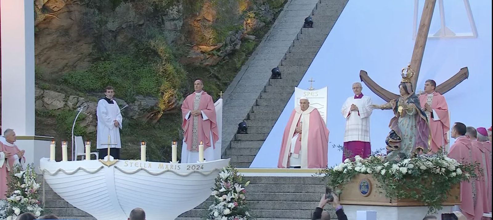 Altar de la misa en Ajaccio