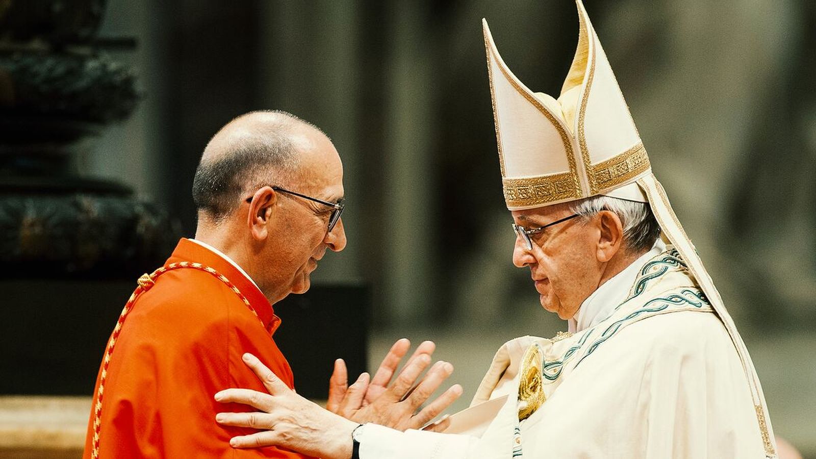 El cardenal Omella y el papa Francisco.