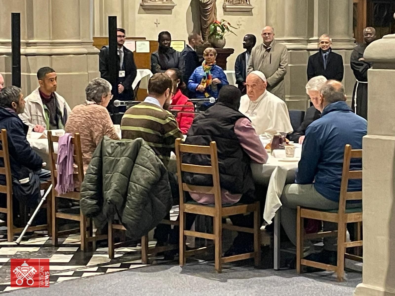 Desayuno-sorpresa con Francisco