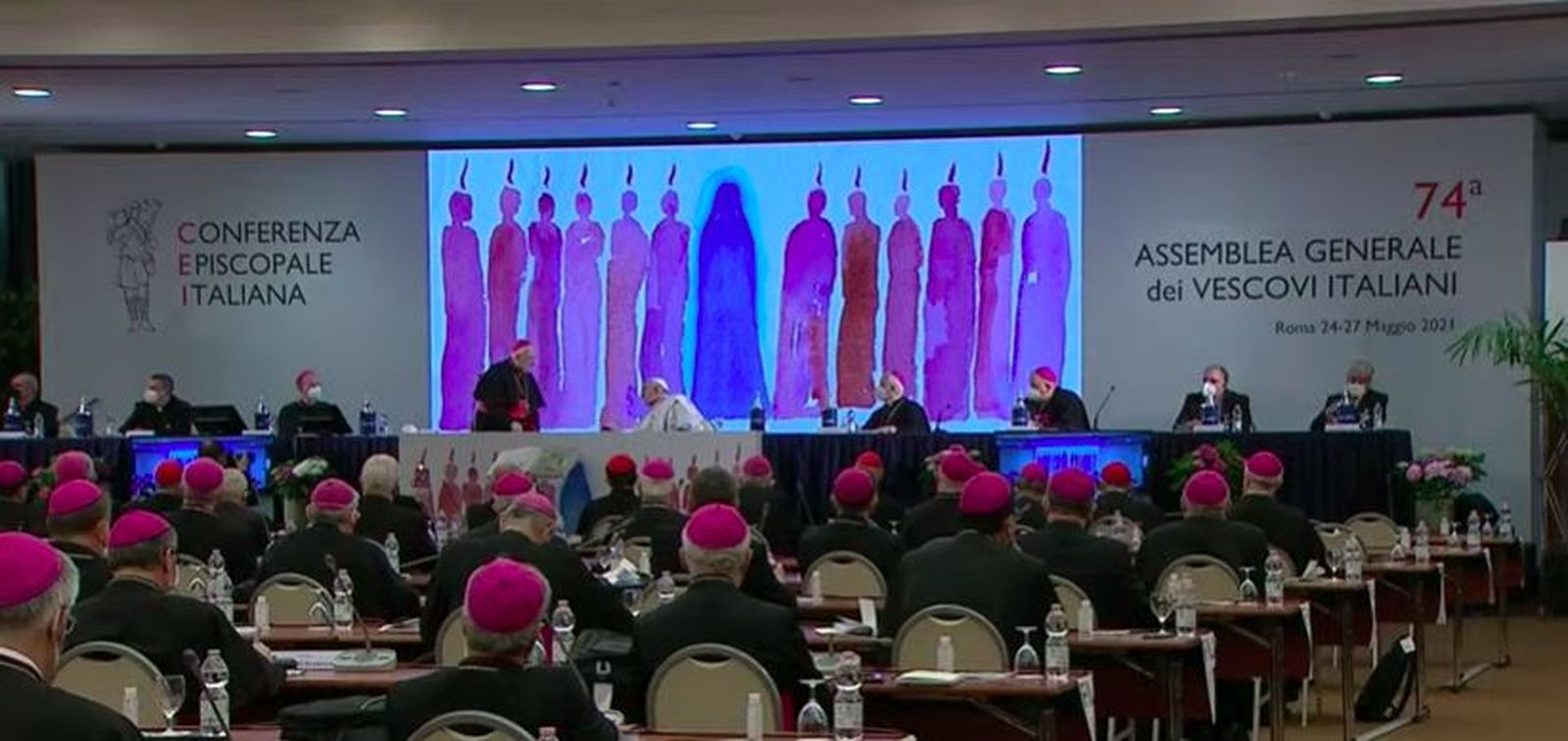 El Papa, con los obispos italianos