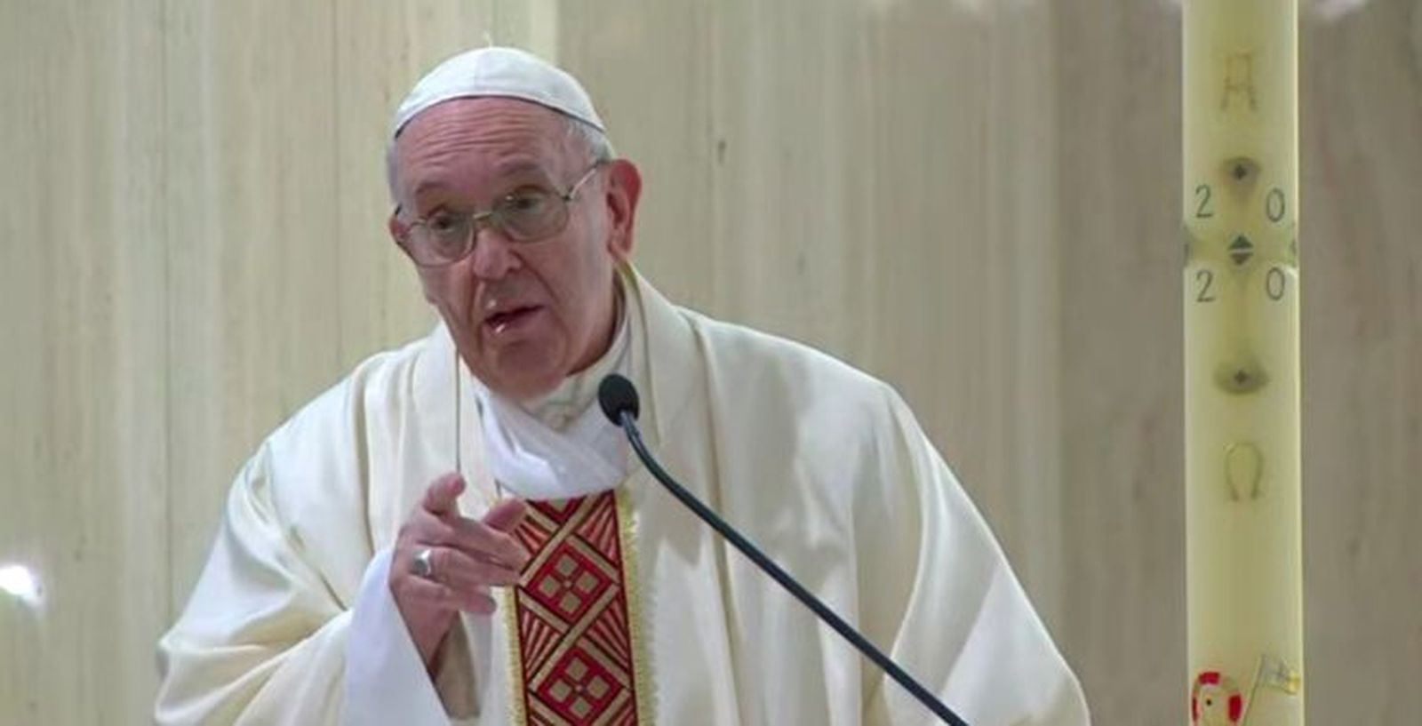 El Papa advierte de las "mafias espirituales" que impiden ver la luz