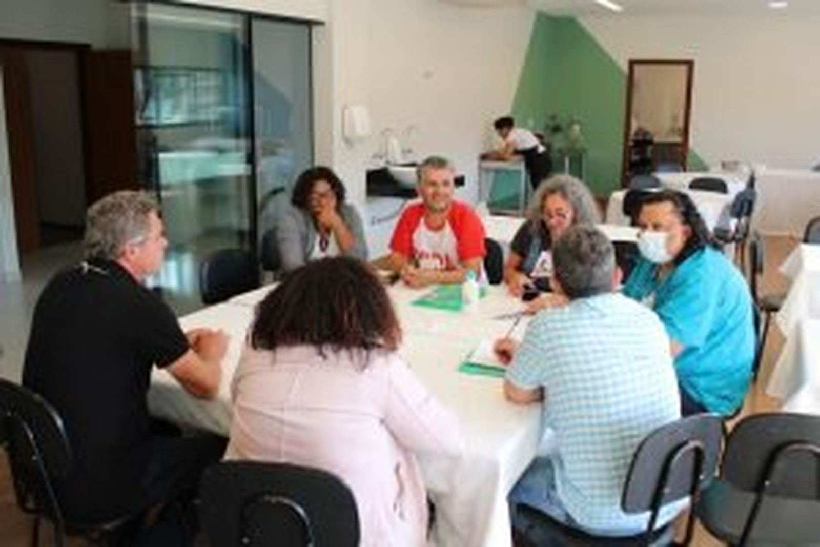 Curso Encantar la política