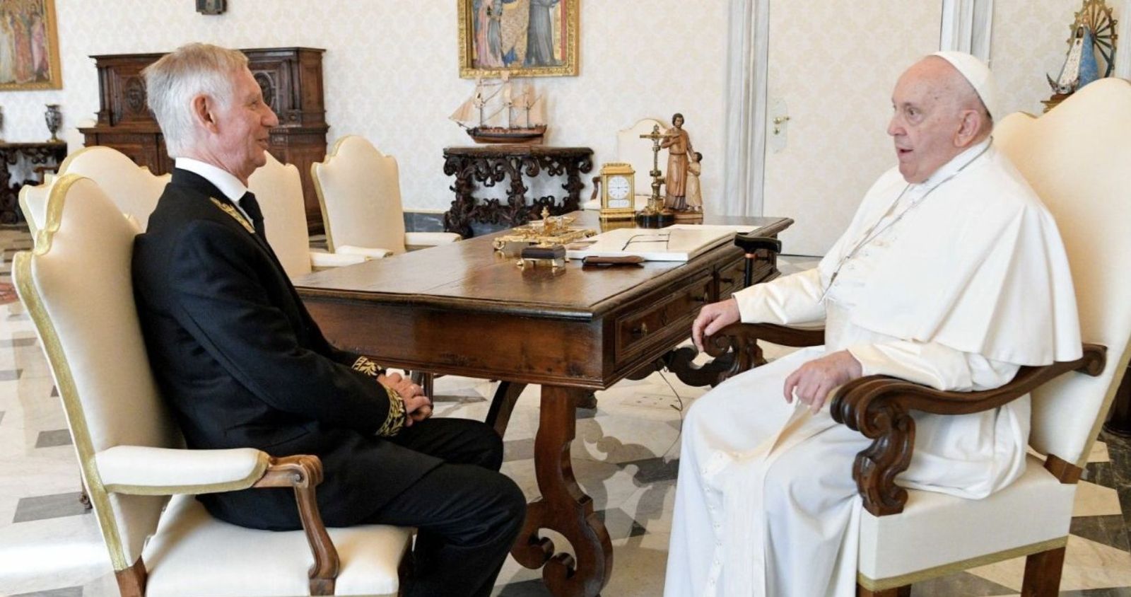 El Papa y el embajador ruso